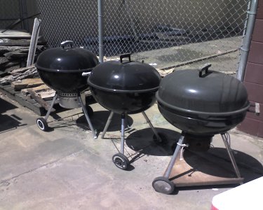 3_kettles_ready.jpg